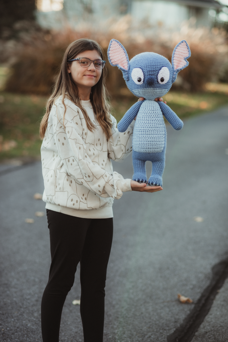 Blue Alien Free Crochet Pattern - Oh Another Craftyish Blog